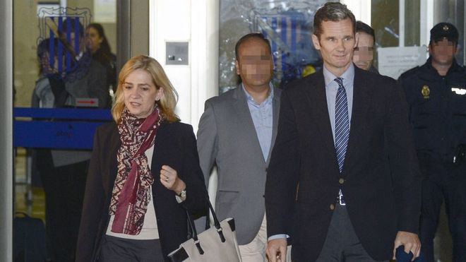 La Infanta Cristina y sus hijos seguirán en Ginebra mientras Urdangarín cumpla condena