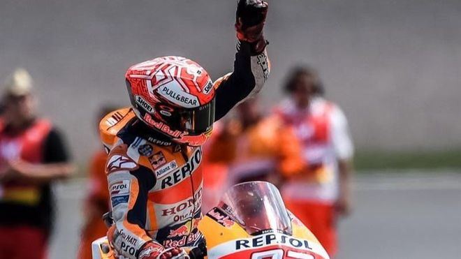Márquez aprieta y supera a Lorenzo ganando el Gran Premio de Alemania