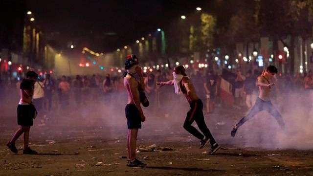 Disturbios en pleno centro de París tras la victoria de Francia