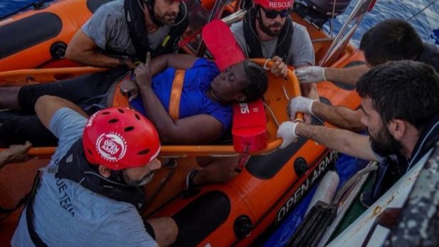 El barco de Open Arms llega este sábado a Palma para desembarcar la mujer rescatada y los dos cadáveres