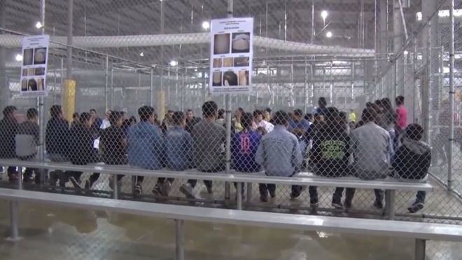 Más de 2.000 familias siguen separadas de sus hijos en EEUU
