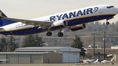Ryanair intenta minimizar los efectos de la huelga aunque deberá mantener los servicios con las islas
