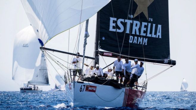 El 'Estrella Damm' se corona en la Copa del Rey veinte años después