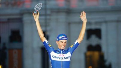 Mas sube segundo al podio de La Vuelta 2018 con Yates como ganador
