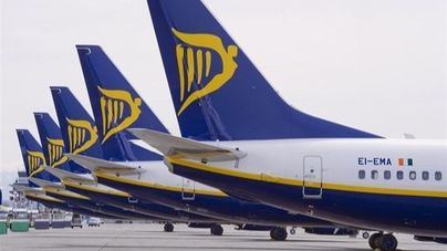 Trabajo cita a Ryanair y sindicatos para intentar evitar “in extremis” la huelga de este viernes