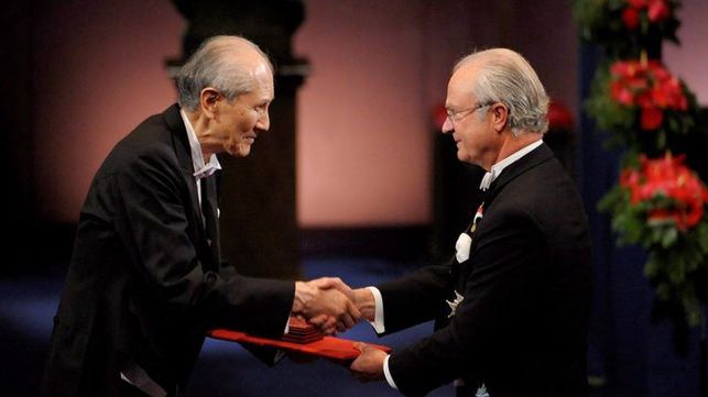 Fallece a los 90 años el Nobel de Química japonés Osamu Shimomura