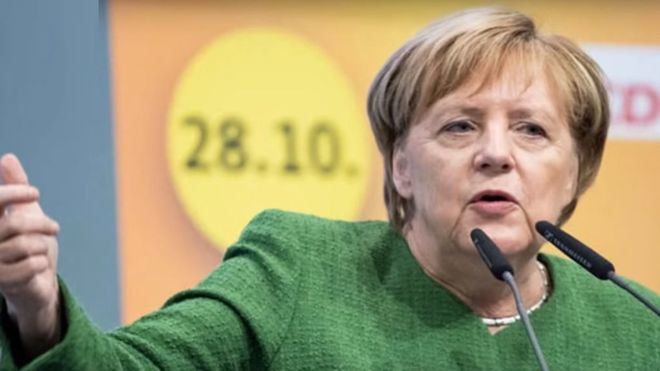 Merkel renuncia a repetir como Canciller tras 13 años en el cargo