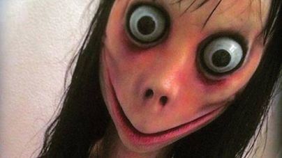 Denuncia a WhatsApp y YouTube por el suicidio de su hijo por culpa de Momo