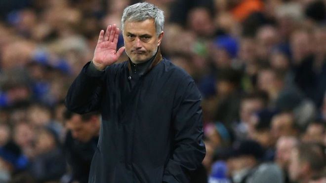 El Manchester United despide a Jose Mourinho