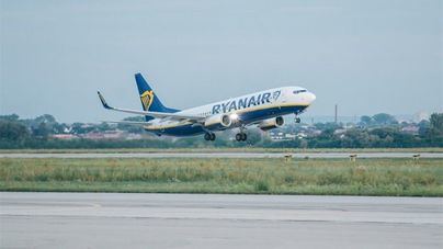 Ryanair expulsa de un vuelo a un menor con discapacidad