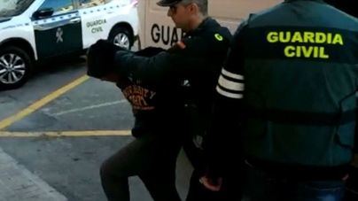 Pillados in fraganti cuatro hombres violando a una joven inconsciente en Alicante