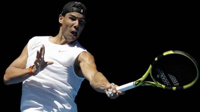 Nadal finaliza su último entrenamiento antes de arrancar en Melbourne