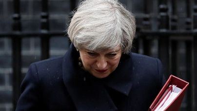 May afronta una moción de censura tras la derrota del Brexit