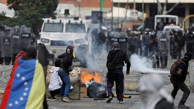 16 muertos y decenas de heridos por las protestas de Venezuela