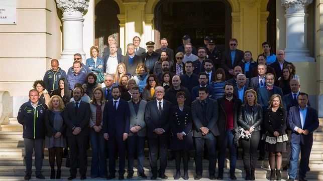 Un centenar de personas se concentran en Málaga en recuerdo a Julen