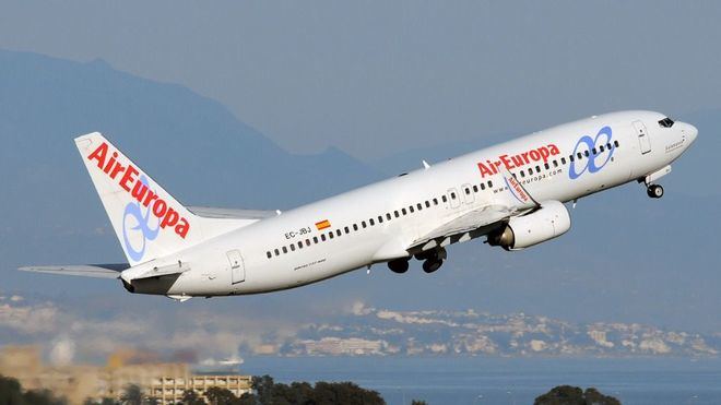 Air Europa saldrá de Venezuela en “caso de conflicto”, Maduro le adeuda 200 millones de dólares