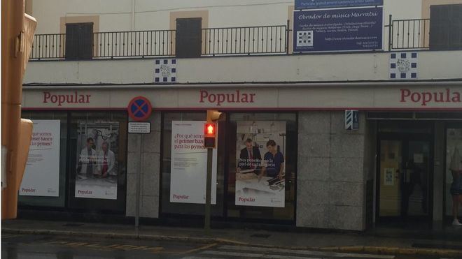 Una jueza anula una compra de acciones de Banco Popular y deberá devolver 50.000 euros