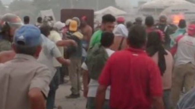 Casi 300 heridos en los disturbios entre Venezuela y Colombia