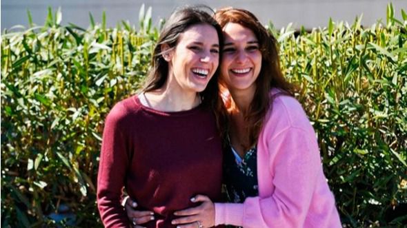 Irene Montero y Pablo Iglesias anuncian que esperan una niña