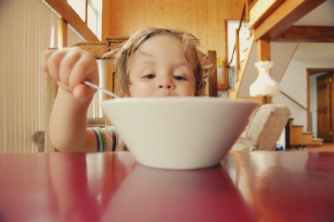 Solo la mitad de los niños realiza un desayuno completo