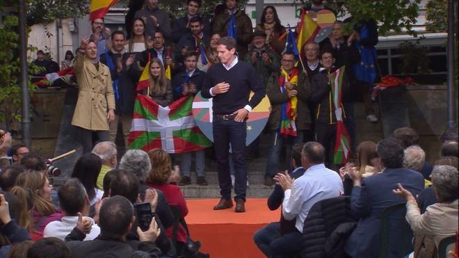 Rivera al ser abucheado: 'Euskadi no es vuestro, es de todos'