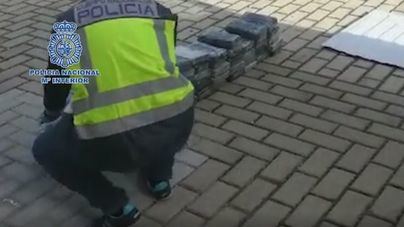 Incautados 150 kilos de cocaína ocultos en dos vehículos