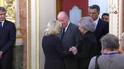 Emotiva despedida a Rubalcaba en el Congreso