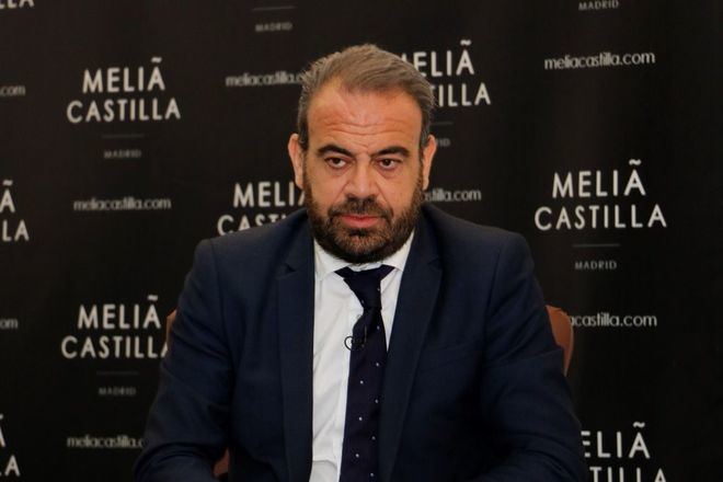 Escarrer: 'Voy a ver a alcaldes para invertir en sus municipios y me ven como el enemigo '