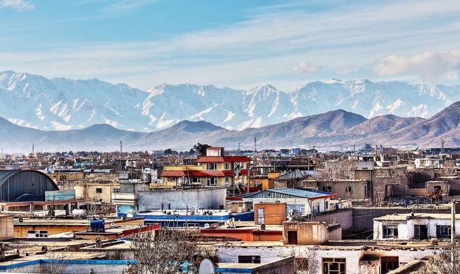 Un coche bomba mata a cuatro personas en Kabul