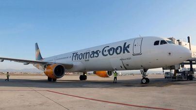 La crisis de Thomas Cook pone en riesgo 500.00 plazas en Canarias