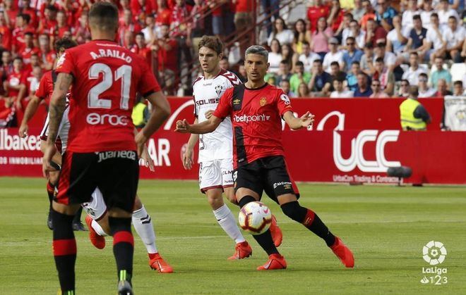 Ordenan que los partidos de fútbol de la Liga Profesional solo se jueguen sábados y domingos