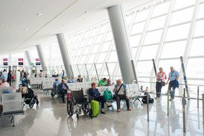 Aena gana 559 millones en seis meses y rebajará las tasas aéreas un 1,17 por ciento en 2020