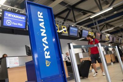 Ryanair prevé el despido de 500 pilotos y 400 tripulantes de cabina en los próximos meses