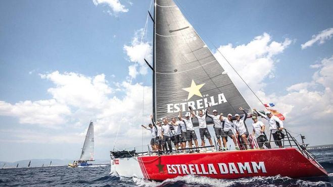El 'Estrella Damm' gana su tercera Copa del Rey Mapfre de vela