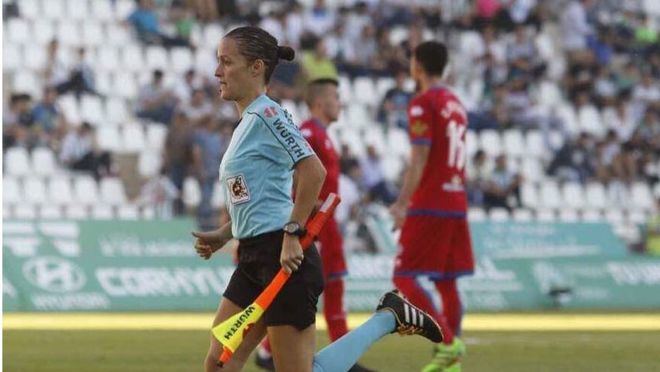 Guadalupe Porras, primera mujer en LaLiga, en el Mallorca-Eibar