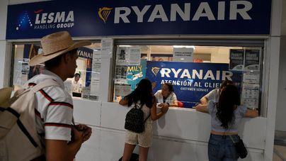 Los pilotos de Ryanair se suman a los tripulantes de cabina y harán 5 días de huelga desde el día 19