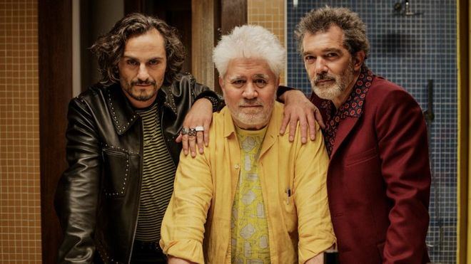 Almodóvar elegido para representar a España en los Óscar
