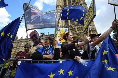La Mesa del Turismo pide al Gobierno que explique cual es el plan ante un "brexit" duro