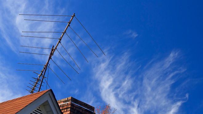 Las ayudas públicas a la reantenización de la TDT se podrán solicitar desde el jueves
