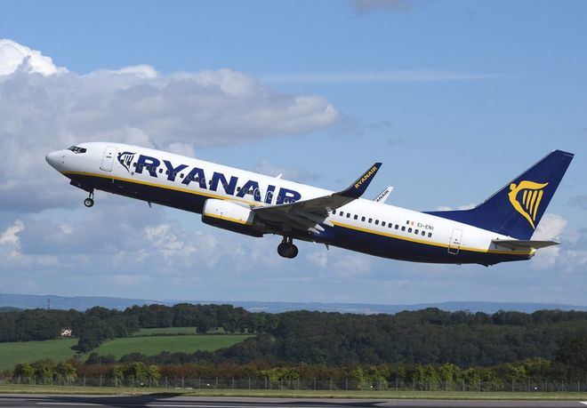 Ryanair retira aviones en servicio por grietas en sus estructuras