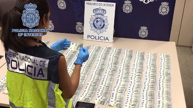 Cae un grupo dedicado a la distribución de billetes falsos de cinco euros