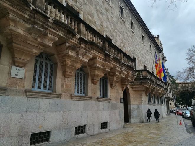 Piden 84 años de cárcel por fotografiar menores desnudos y distribuir porno infantil desde la casa de su abuela