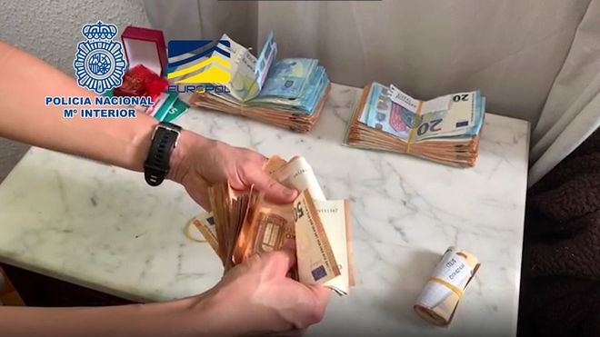 Cae una organización que prostituía a transexuales y mujeres en pisos de citas