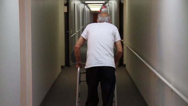 Uno de cada cinco mayores de 65 años pasa las navidades solo