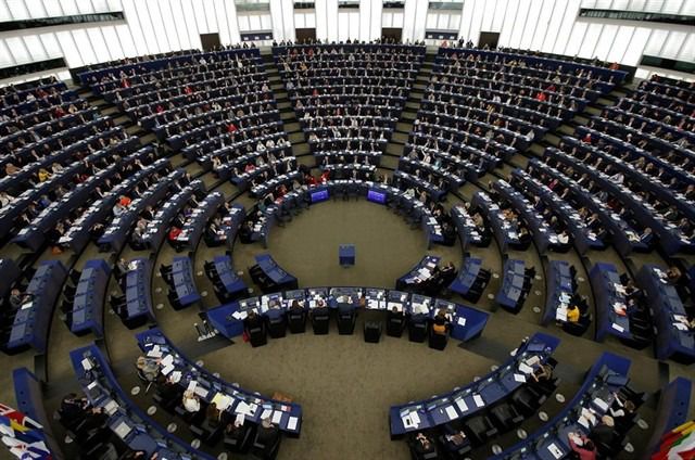La Eurocámara ratifica el acuerdo de salida del Reino Unido a tres días del Brexit