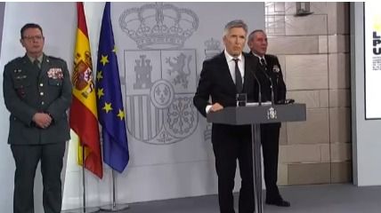 España cierra sus fronteras terrestres