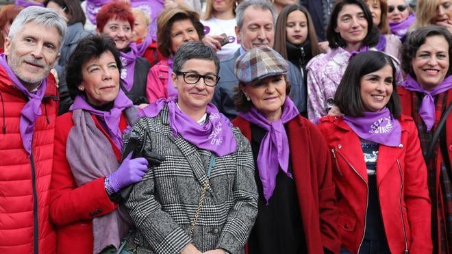 Gonzalez Laya: 'Las mujeres del PSOE llevaban guantes morados como 'guiño' al feminismo el 8M