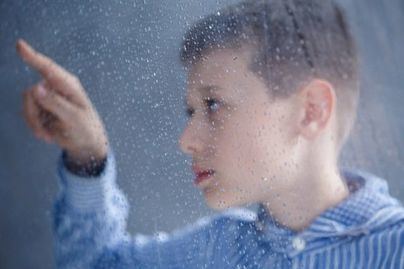 El Gobierno permite salir a la calle a las personas con autismo y conductas disruptivas