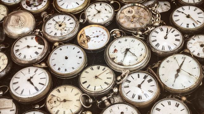 El cambio de hora de este fin de semana complicará el confinamiento por el coronavirus