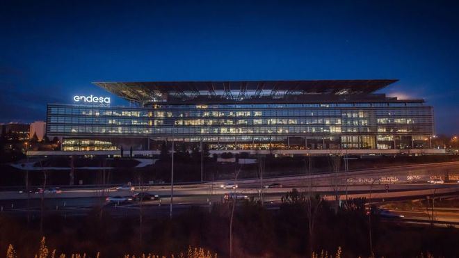Endesa crea un fondo de 25 millones de euros y lanza un plan de lucha contra el coronavirus